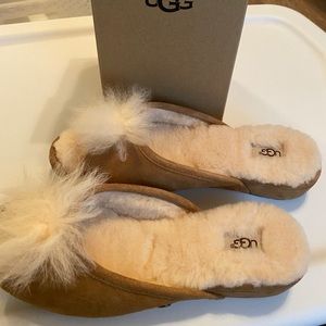 Ugg Yvett slipper